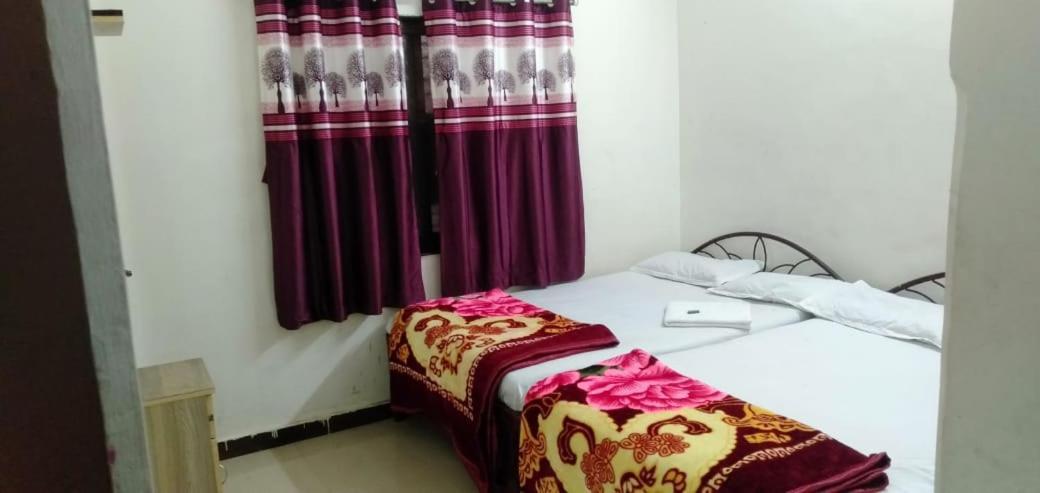 Goldan Palece Otel Trimbak Dış mekan fotoğraf