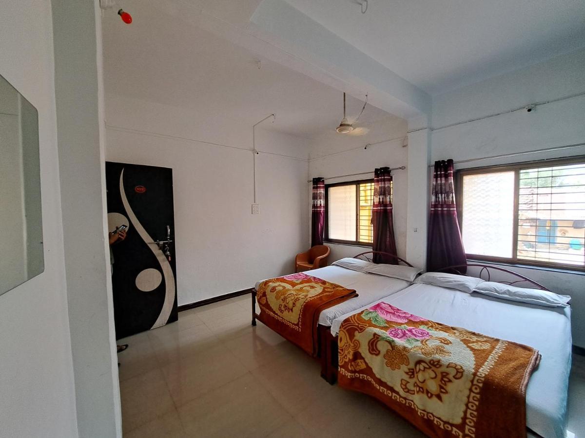 Goldan Palece Otel Trimbak Dış mekan fotoğraf
